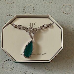 Elegant Silver and Green Pendant Necklace